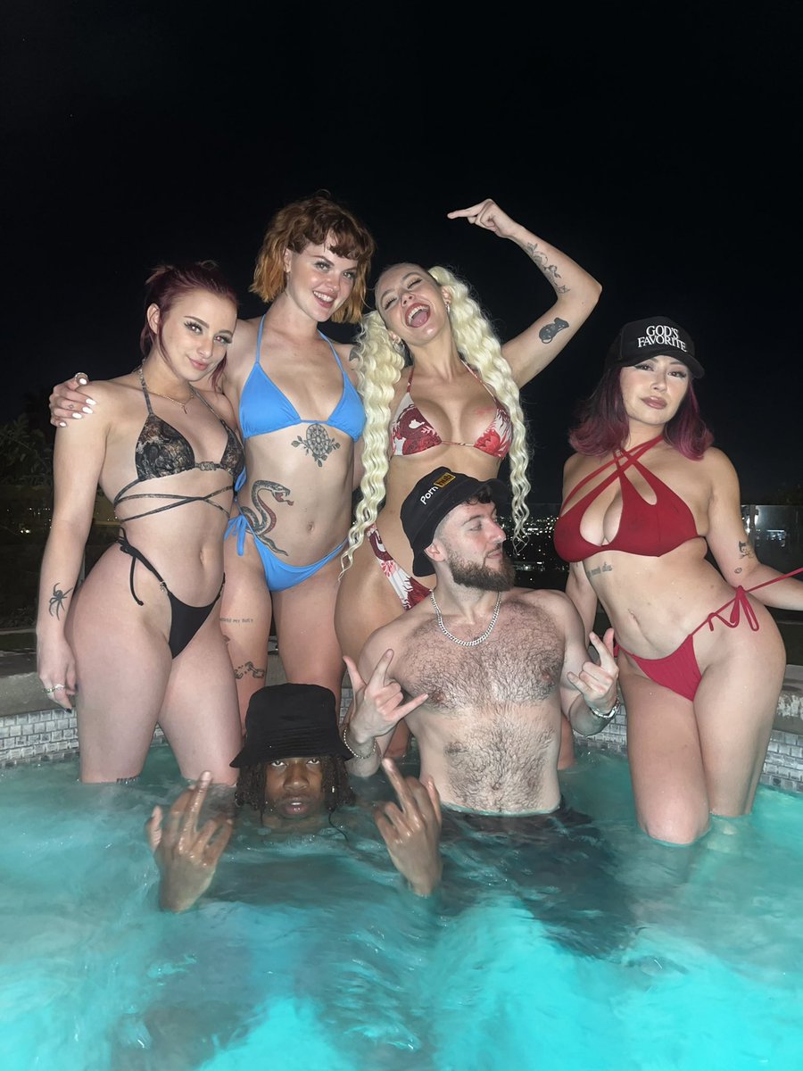 Heelmike on Twitter "Ban Gambling 🎰 Ban Hot Tubs 🍑 Sub with Amazon Prime 🎉"