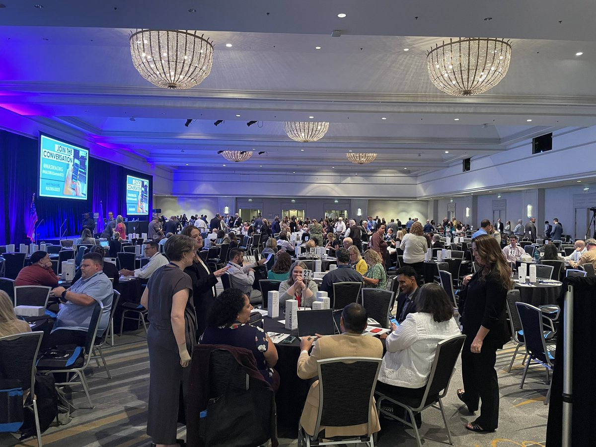 Here we go! <a href="/NASWAORG/">NASWA</a> in Chicago! 

#jennietaylorspeaks
#reconnect
#naswasummit22
