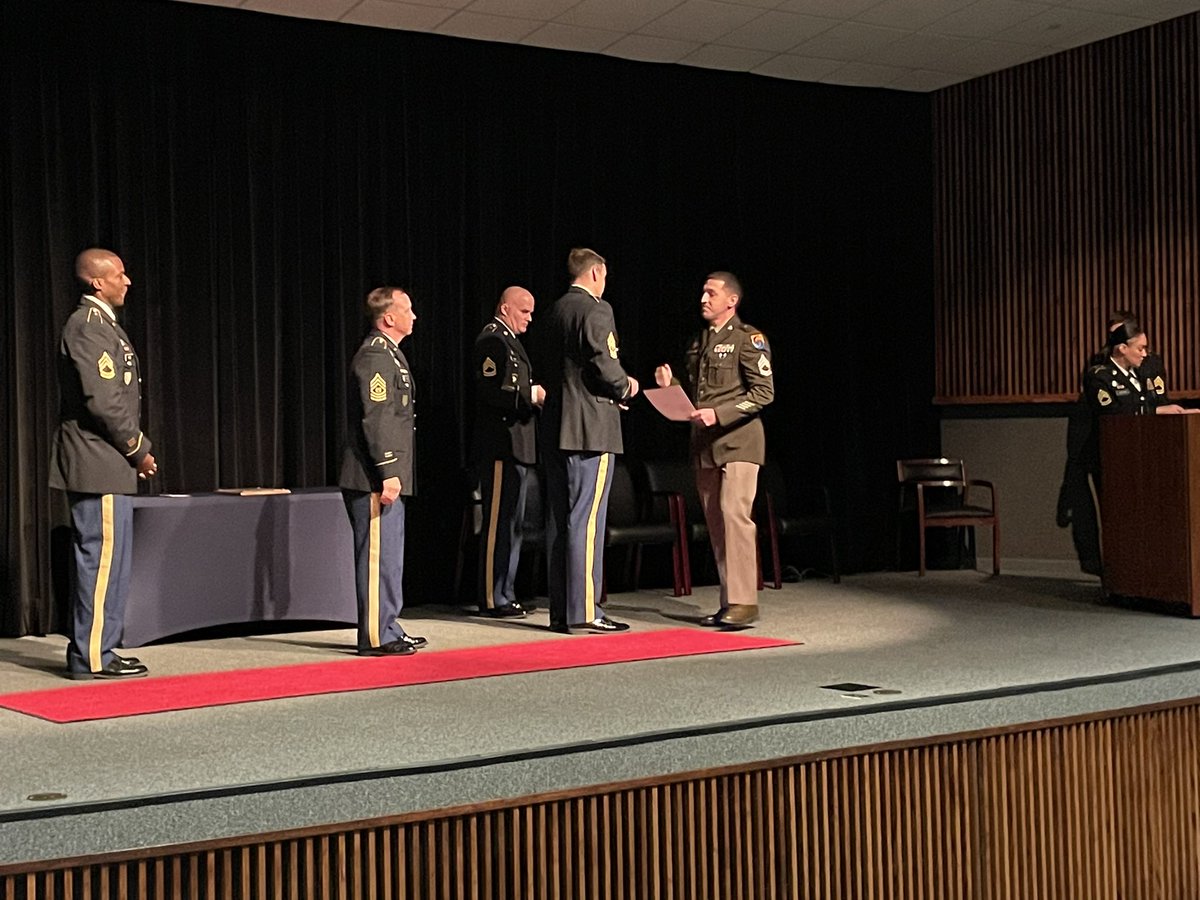 Raptor_6_'s tweet photo. Congratulations to SFC Biggs, SFC Brashear, and SFC Tavarez on completing the Senior Leaders Course! @USAICoE @PhoenixBDE_6 @PhoenixBDE_7 @SentinelSix @SentinelSe7en @Anarchy_VI @Anarchy_VII @ColdCobra_6 @ColdCobra_7 https://t.co/9fM5cv7FqP