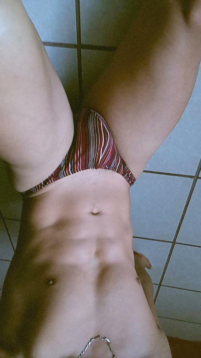 TuUnicaPerra's tweet photo. Adornemos tu habitación con mi rompa interior 🔥

@GayPuebla  #Sexy #Gay #onlyfans  #hotgaybaby  #cachondisima  #gaysex #fuego  #Rojo #tangadeldía #ropainterior  #piernas  #NalgasEnTanga  #abdomen #abds #gaysexy #sexyman #Hotsexy https://t.co/eWNcD51SWR