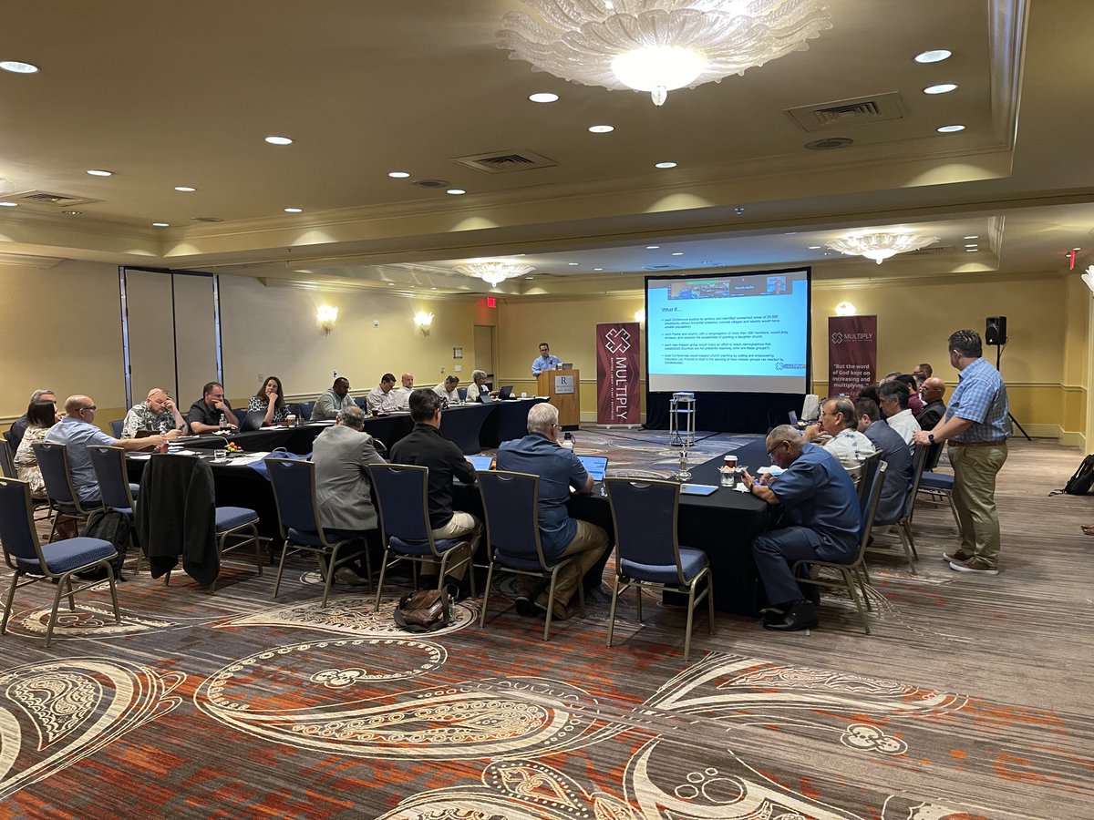 jeff_scoggins's tweet photo. ⁦@josehcortesjr⁩ leads an NAD ⁦church planting advisory in New Orleans. Right now discussing the ideal size of a church to start another church plant. ⁦@advmission⁩ https://t.co/bv1sgy53L0