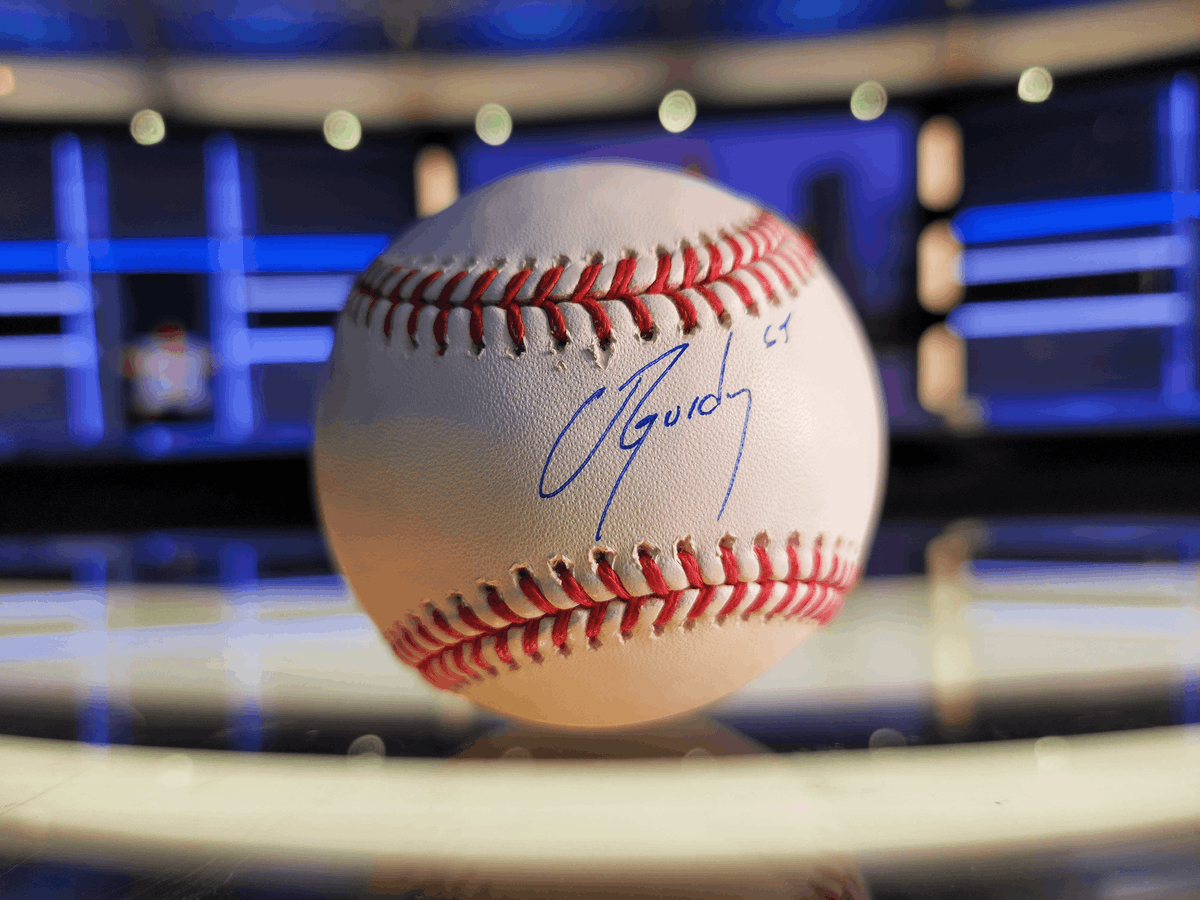 🚨𝐑𝐓 𝐚𝐧𝐝 𝐅𝐨𝐥𝐥𝐨𝐰 𝐭𝐨 𝐖𝐈𝐍🚨

Want to take home this Jose Urquidy autographed baseball?! 

RT this post and make sure you're following @ATTSportsNetSW and <a href="/JuliaMorales/">Julia Morales</a> on Twitter and Instagram to WIN!

Contest ends tomorrow, so 𝐄𝐍𝐓𝐄𝐑 𝐓𝐎 𝐖𝐈𝐍 today!