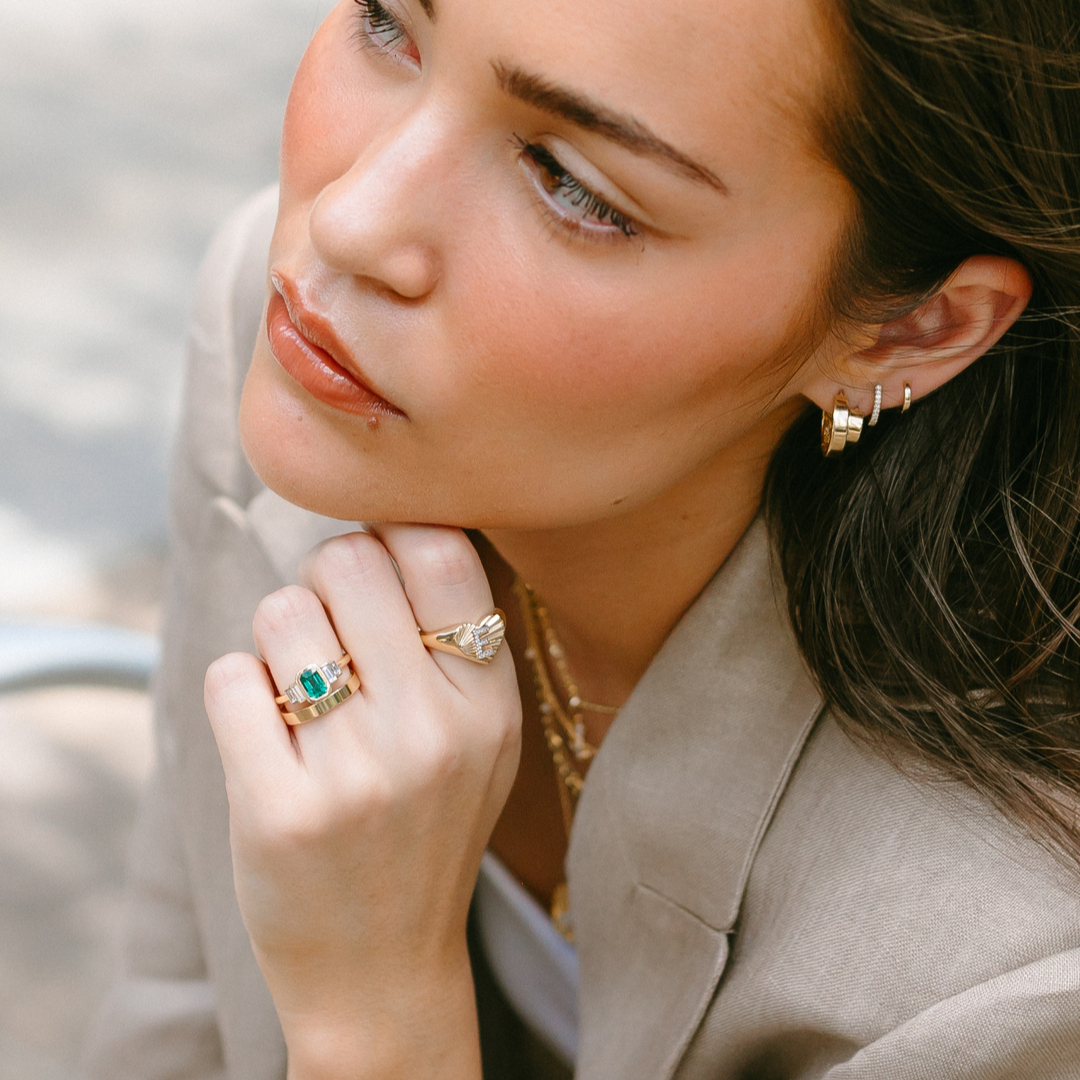 elizapage's tweet photo. It's all about the ring stack.
.
#stackrings #emeraldengagementring #statementrings #ring #rings #emeraldring #diamonds #diamondring #initialring #goldjewelry #ringstack #stackingrings #cigarband #widegoldband https://t.co/GKfUAp4xCK