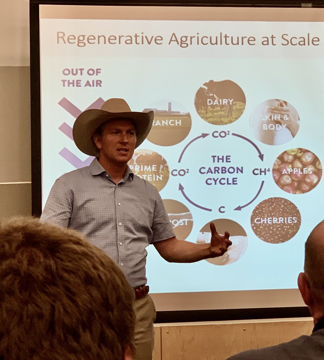 patrecycles's tweet photo. #FoodShow today. Big shout out to @HarborWholesale for inviting  @SeattleSPU and @EnviroStars to set up a booth to promote #GreenBusiness practices. #RecycleRight #Compost 
#ReuseSeattle 
Also - awesome morning presentation by Royal Ranch on #RegenerativeFarming #WormCastings :-) https://t.co/Du4W0ZcIa8