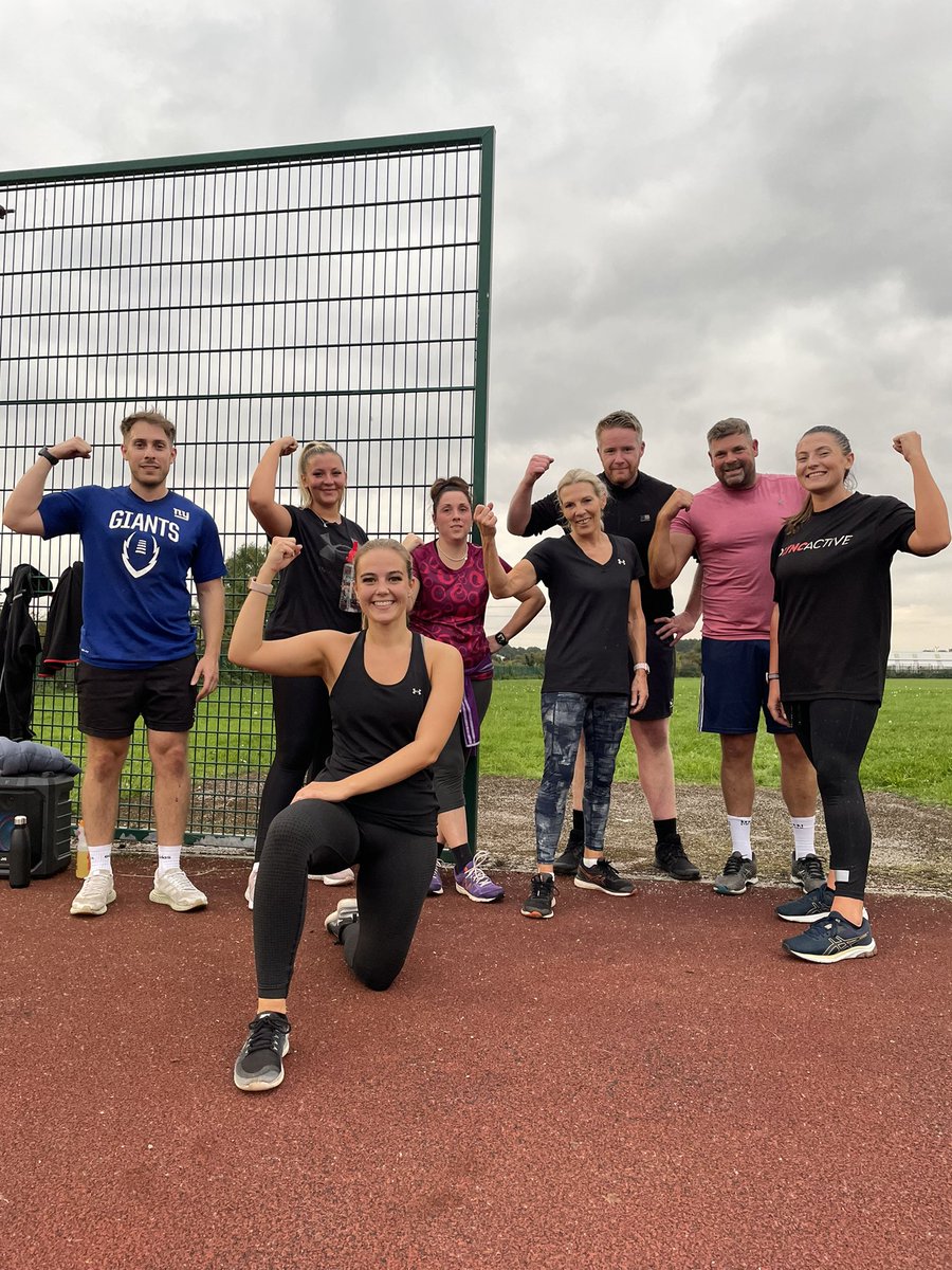 lync_active's tweet image. 𝗚𝗟𝗔𝗗𝗜𝗔𝗧𝗢𝗥𝗦🛡

4 mini AMRAPS with pitch runs between each one and a 2 min plank burner to finish 🔥🔥

Tough session tonight but great work by everyone as usual 👏🏼👏🏼 Looking forward to cold Tuesday nights again 😁🌨 #TeamLync #Gladiators