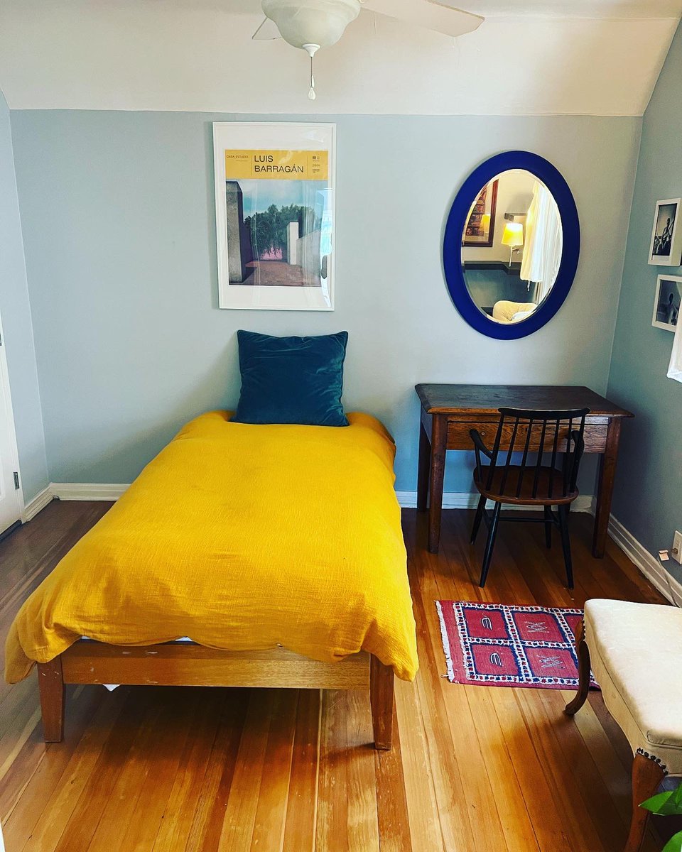 phrydas's tweet photo. Hey y’all I’ve got a room 4 sublet in my house in Echo Park, LA starting Oct. 1-3 month stay preferred, fully furnished, living with just me, booze ok, no drugs. Hit me up or share if you know anyone! Queer/trans/POC hmu! https://t.co/lLNu03g4HO