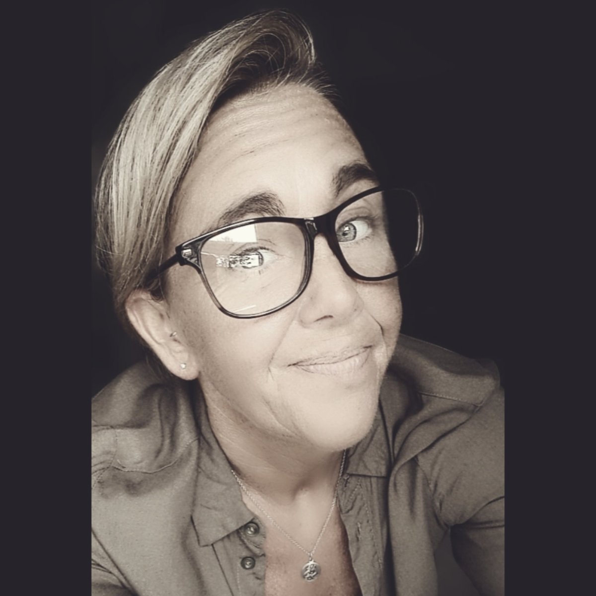 ChelHarper81's tweet photo. 🤓 https://t.co/K3O88AYIIX