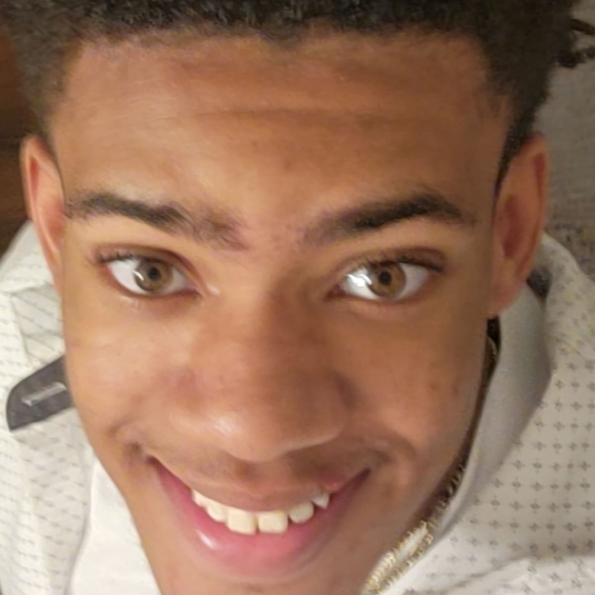 _Trevarr_'s tweet photo. #dankmemes #FYP #funny #humor #hood #viral #twitter 
#hood #fights #ghettofights #schoolfights #crazyfights #worldstarfights #streetfights #fightsatschool #highschoolfights #streetfight #hoodfights #girlfights #vixxmemes #vidoftheday #vixxfan https://t.co/pK3HIgUuwB