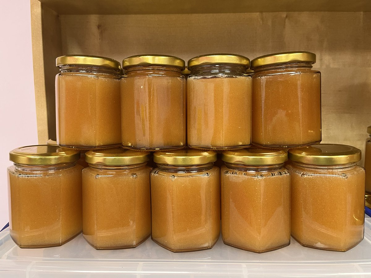 PollinatorsPark's tweet photo. We have heather honey!  Triple filtered, pure liquid gold. It’s absolutely delicious! 😋 

#HeatherHoney https://t.co/6Dane0GkhM