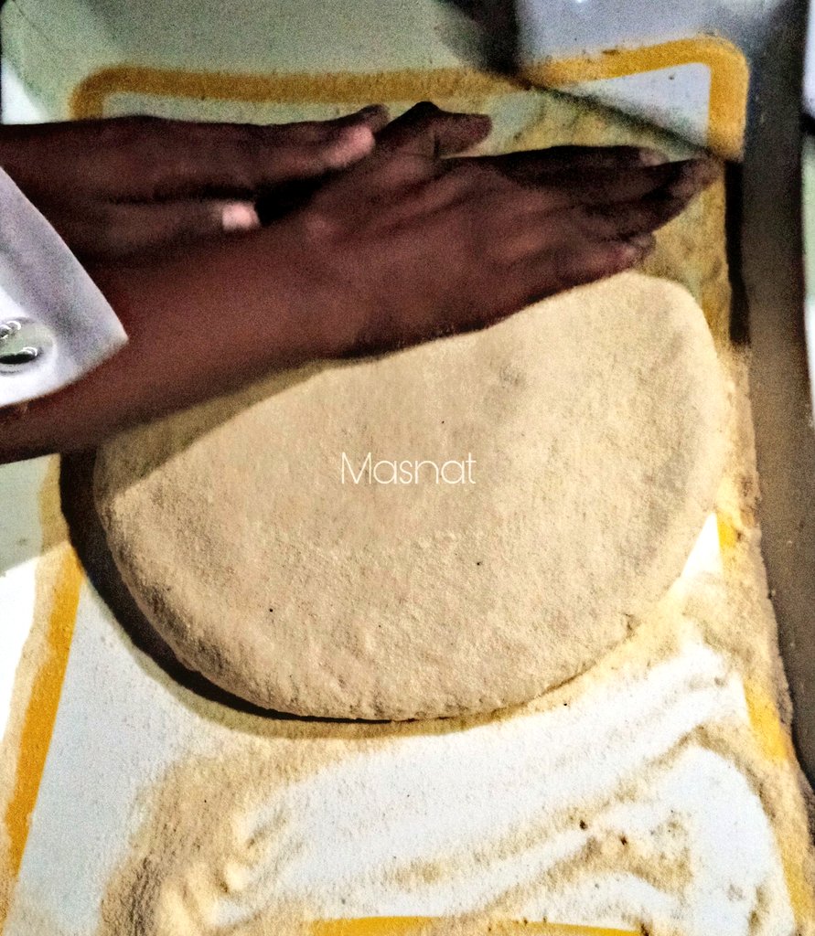 Obianou's tweet photo. Weekend en plein Nature sur la Dune ( porte du Désert ) accompagné de plusieurs activités culturel et touristique ( Découverte , arts culinaire : Taksir, Thé , Fromage, lait du Chamelle, traditionnelle, togoulla etc...)3/5 https://t.co/xKqAZVOfhr