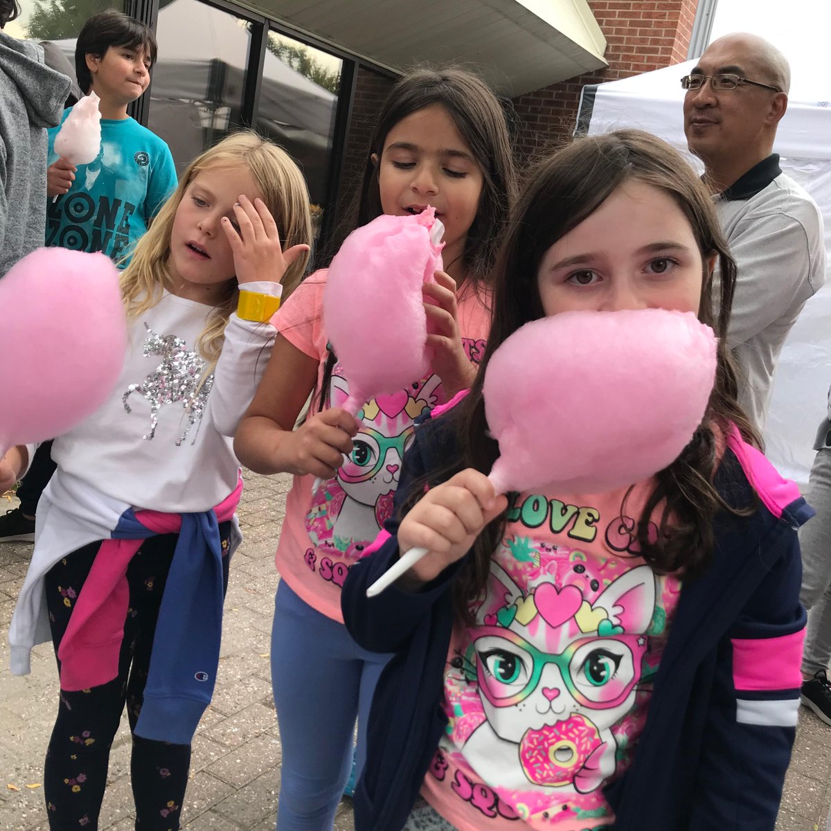 Twitter is good for many things, but long thank you's is not one.

The Fall Festival team has too many people to thank for just 280 characters. Visit our Facebook for our message and to see 100+ pics from this year's Fall Festival.

ow.ly/2B0250KO7no

#CelebrateOurCommunity