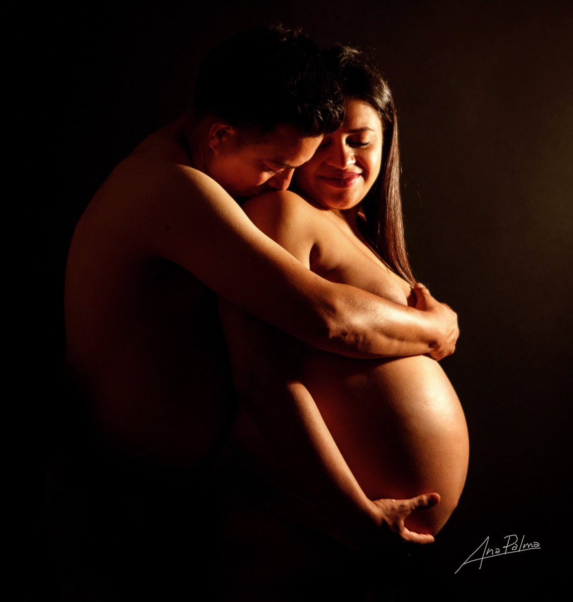 anapalma_foto's tweet image. Con muchas sesiones de estudio estos días… de esas que hacen que me sienta afortunada por poder dedicarme a lo que más me gusta, poder contar historias con mis imágenes, poder inmortalizar momentos tan especiales como este. ¡Gracias por confiar en mí! ¡Seguimos!

#pregnantshoot