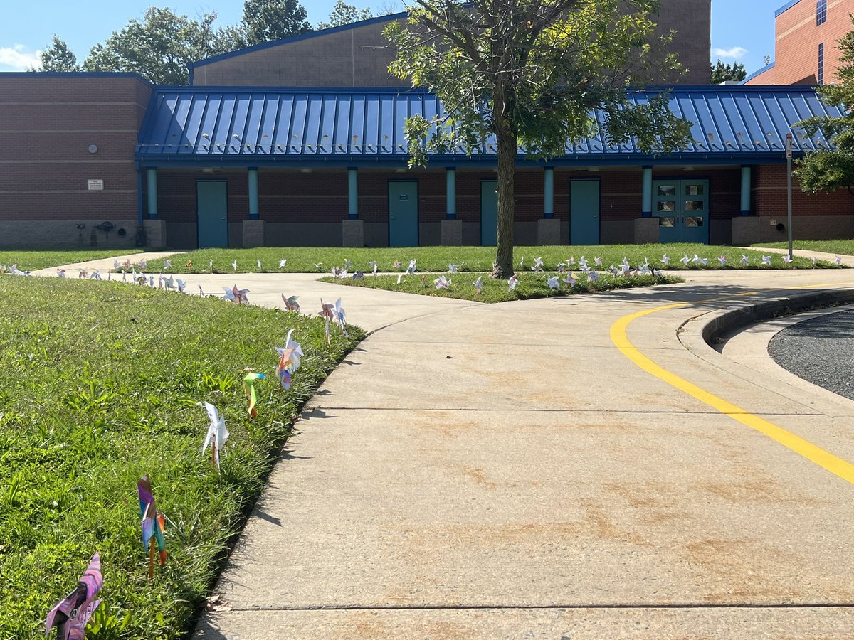 Dawn Sollenberger (@d_sollenberger) on Twitter photo Martin Boulevard is spreading PEACE ☮️ ✌🏼 in our community! <a href="/MartinBlvdES/">Martin Blvd Elem</a> <a href="/kwhisner/">Katie Whisner</a> <a href="/DrSDurkovic/">Stacey Durkovic</a> <a href="/jenbecker08/">Jen Becker</a> <a href="/AWindwer/">Alexis Windwer-Geppi</a> <a href="/MrsTaylor_5/">Mrs. Taylor</a> #internationaldayofpeace Martin Boulevard is spreading PEACE ☮️ ✌🏼 in our community! <a href="/MartinBlvdES/">Martin Blvd Elem</a> <a href="/kwhisner/">Katie Whisner</a> <a href="/DrSDurkovic/">Stacey Durkovic</a> <a href="/jenbecker08/">Jen Becker</a> <a href="/AWindwer/">Alexis Windwer-Geppi</a> <a href="/MrsTaylor_5/">Mrs. Taylor</a> #internationaldayofpeace