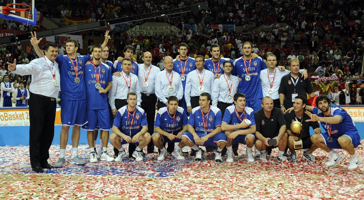 bpopovic4's tweet photo. #OTD 🥈🏀🇷🇸 https://t.co/b3vun9uwS1