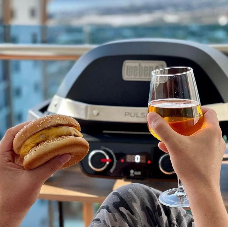 🤤 Aquí te proponemos un plan para acabar el día. ¿Se te ocurre uno mejor? 🔥😋

#BarbacoaSevilla #Weber #barbacoa #barbacoas #bbq #grill #parrilla #Sevilla