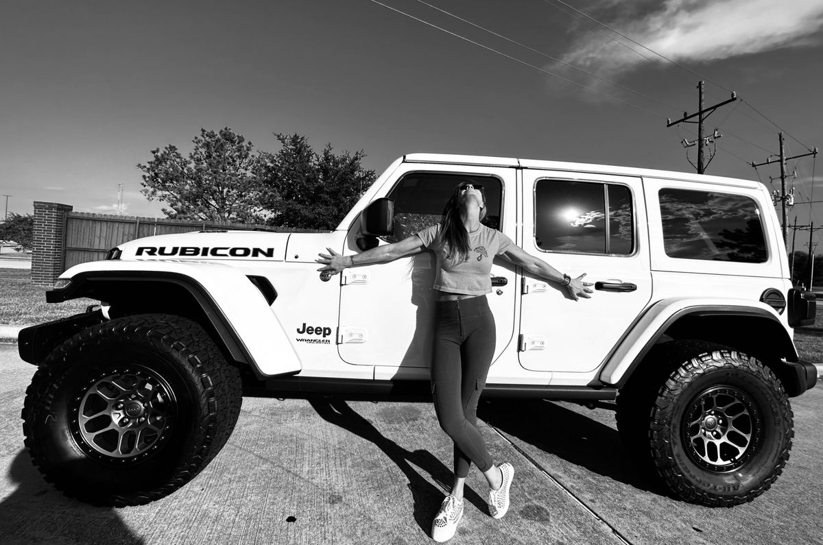 PixelRainbowNFT's tweet photo. We share every #DeGodsNFT W together, in equal measures. One #DeJeep for me, one #DeJoop for her, we #DeGucci. She wanted a couple of $BTC instead but once we realized the Jeep holds value better, we went all in like we do. We DeGens, after all. #DeGods, #y00tsNFT, #y00ts https://t.co/KXwZSpFOQ6