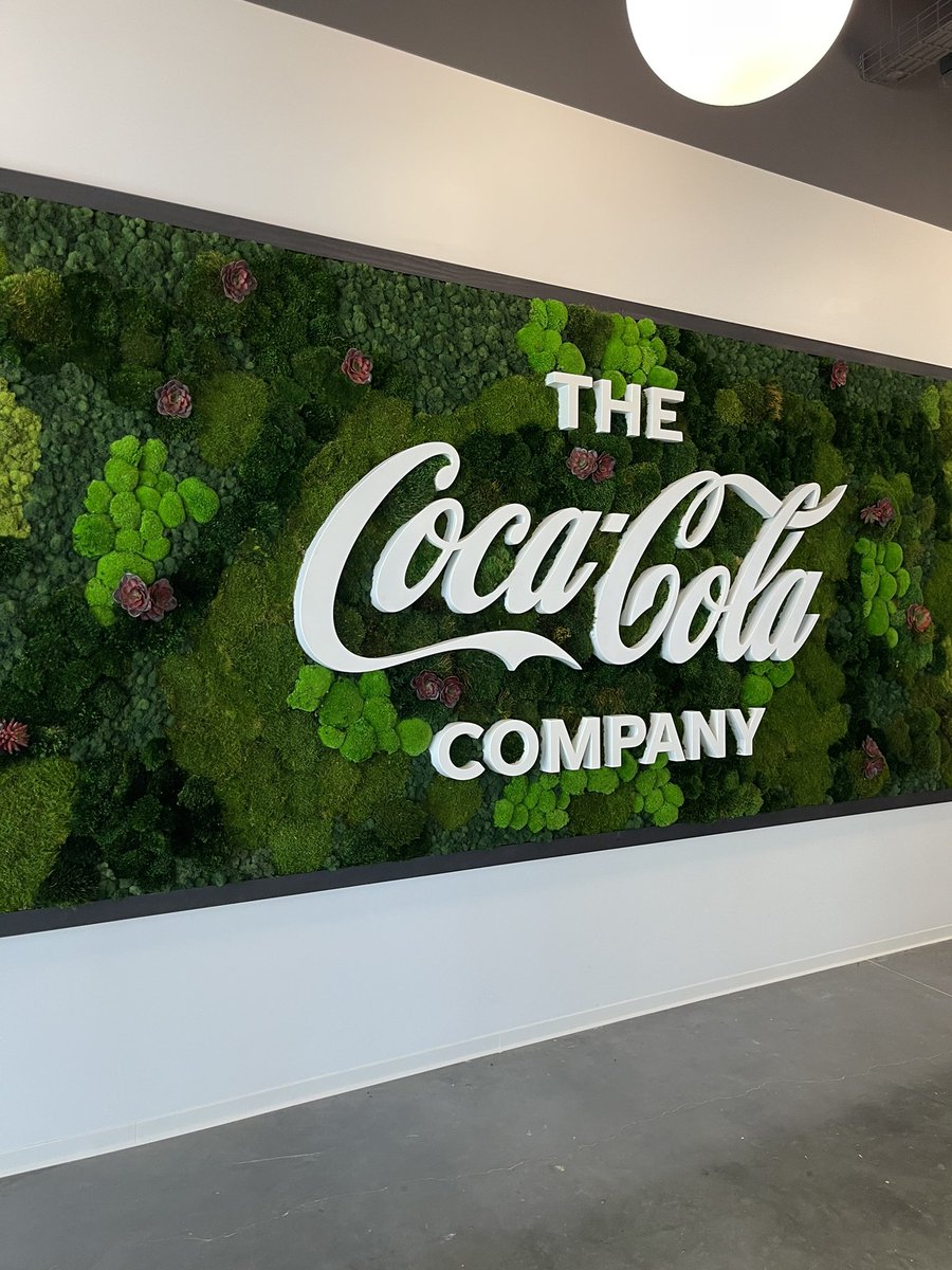 JaredHill96's tweet photo. Welcome to Irvine, @CocaCola 🥤🍊! https://t.co/961yIHvI41