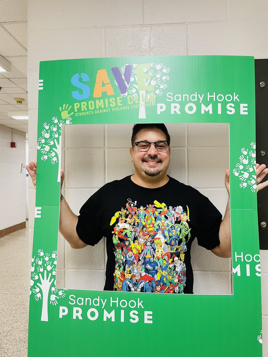 MadisonTrumbull's tweet photo. Today students and staff wore their favorite superhero shirt or cape to celebrate being an upstander as part of #StartWithHelloWeek #upstandertuesday @sandyhook @NATIONALSAVE https://t.co/4D6P5EzTsF