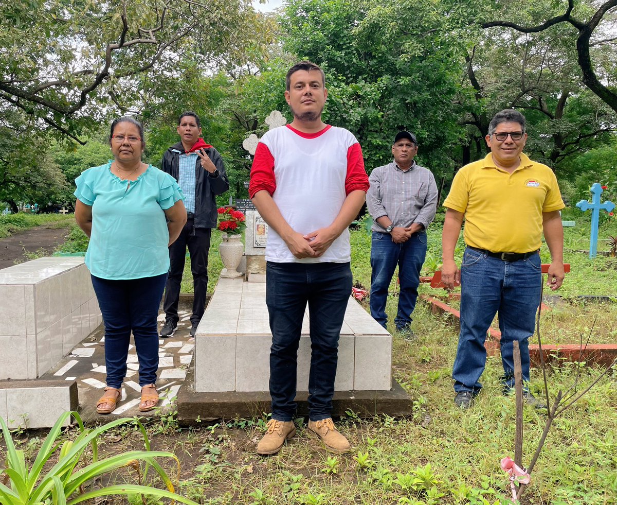 Escuela de Ciencias Agrarias y Veterinaria conmemora 53 meses del paso a la inmortalidad de nuestro Héroe de La Paz Cristhiam Emilio Cadenas. “Leales siempre, traidores nunca” Cristhiam Emilio Cadenas… Presente, Presente, Presente #PatriaBenditayLibre