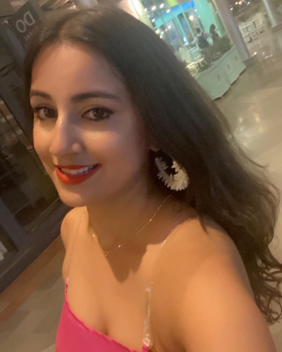 sonamthecoder's tweet photo. #withoutmakeup or #withmakeup https://t.co/zU8JWeY236