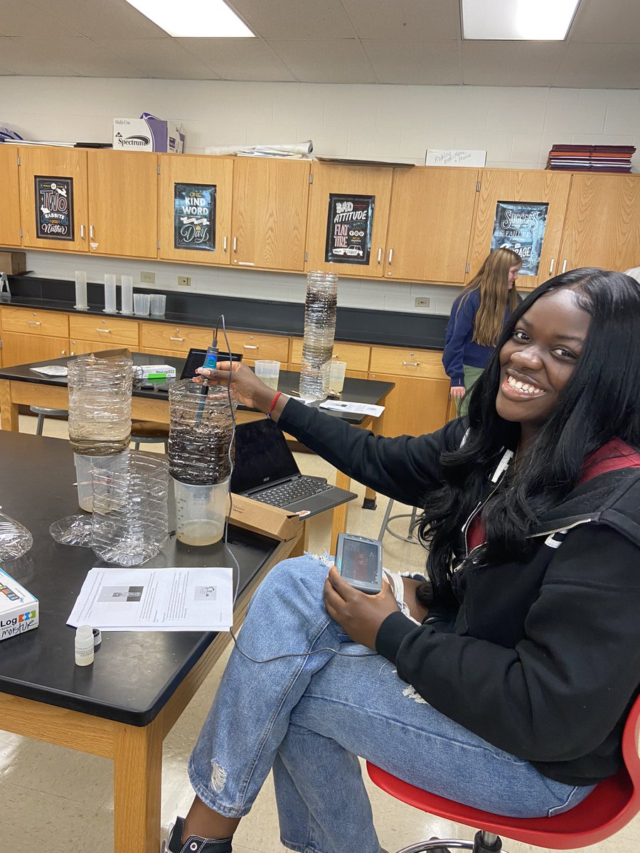 SeanKira's tweet photo. APES is building their Eco Columns. We have another build day tomorrow when we add seeds in the terrestrial chamber. @GrantBulldogs https://t.co/meOBnJkqOg