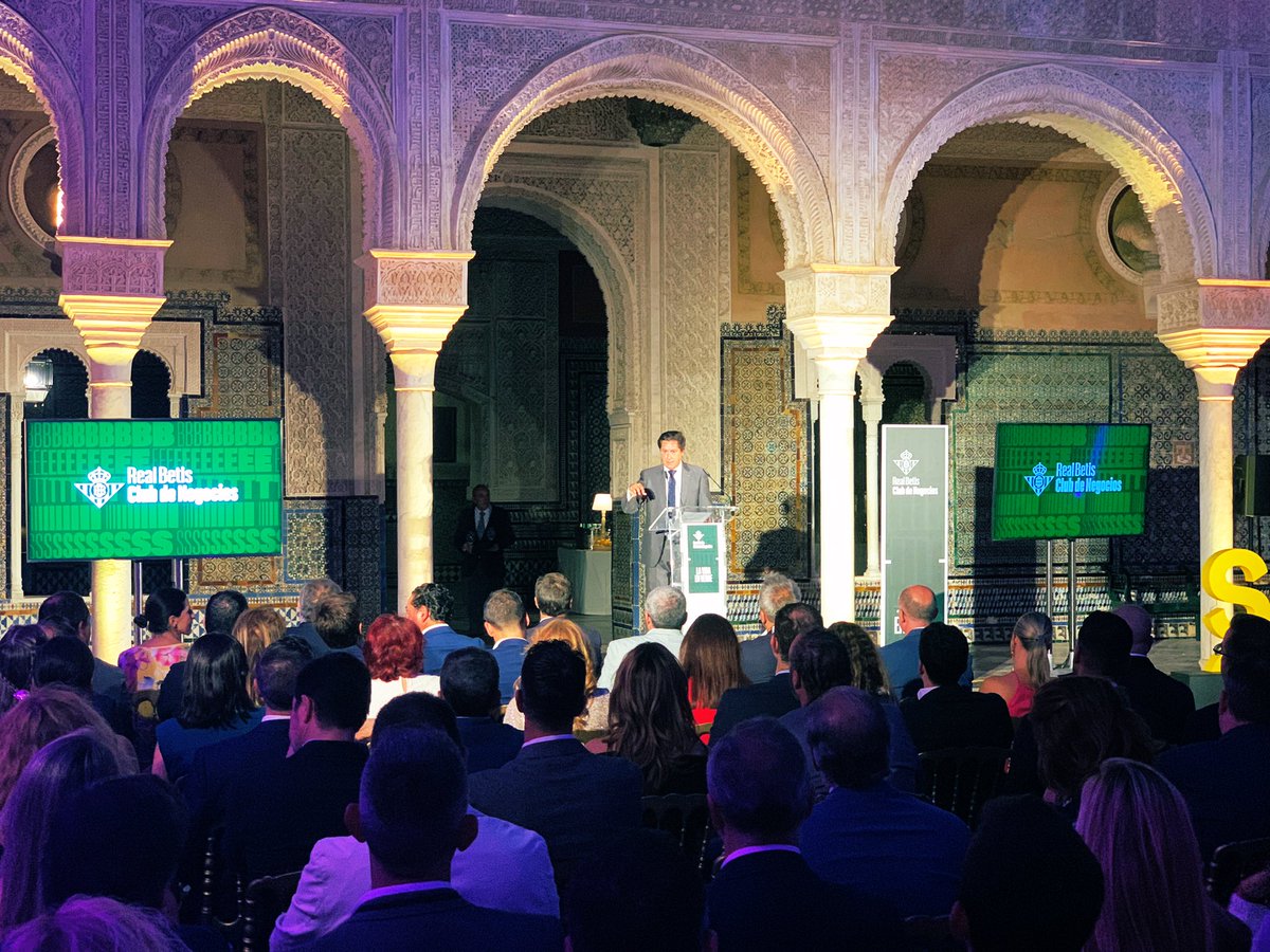 Presentación del Real Betis Club de Negocios. Vamos a por otra nueva e ilusionante temporada #Betis #networking 💚🤍💚