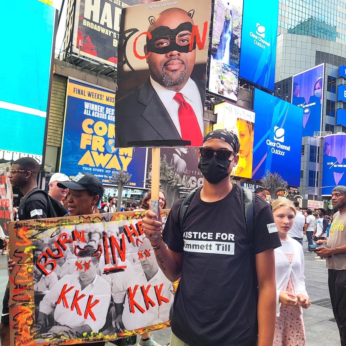 thenextgencu's tweet photo. The Youth Never Let Up Coalition (@ynlucoalition) united some of the nations most powerful young change agents and led a successful march &amp; rally from Times Square to Seneca Village demanding Justice for Emmett Till, #news #nyc #timessquare #senecavillage #aug28 #828 #august28 🧡 https://t.co/wzKOlzvvnc