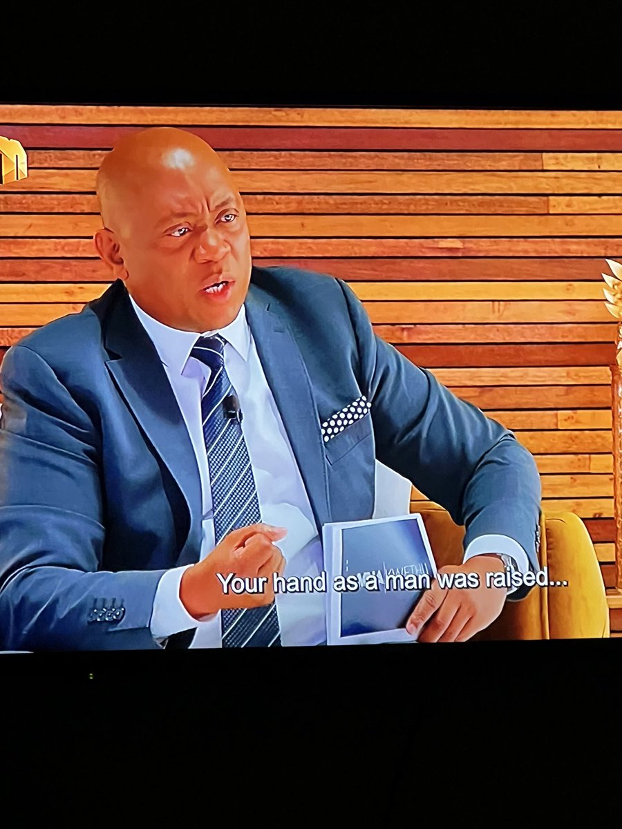 joy_zelda's tweet photo. Linda Sibiya is Trash
Retweet if you agree 
#Mnakwethu https://t.co/vEcjnp6FFO