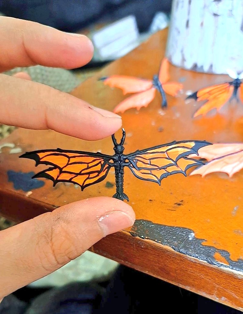 RiaKlerca93's tweet photo. My latest project for my sylvaneth army ๐๐งก๐ค๐งก I'm going for a monarch butterfly theme #WarhammerCommunity #warhammerisforeveryone #ageofsigmar #sylvaneth #gossamidarchers #fallthemed https://t.co/TRe58MGBEU