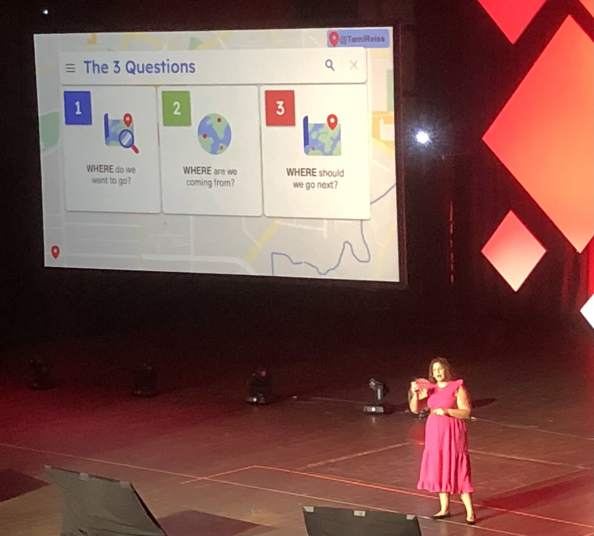 JackieUXPM's tweet photo. The Patriot Software PM and design team is learning a lot at #INDUSTRY! Great talk, @tamireiss https://t.co/ql4YYdtZou