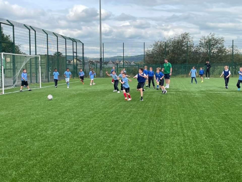stmarysnsLK's tweet photo. Two friendly matches were played against @lecheilens today with over 35 pupils playing from our school. Special thanks to Martin O'Brien and Star Rovers AFC for the use of the pitch and our loyal supporters. It ended 1-1 so we will have to meet again for a decider #LocalLinks https://t.co/I2Q7TP0ObG