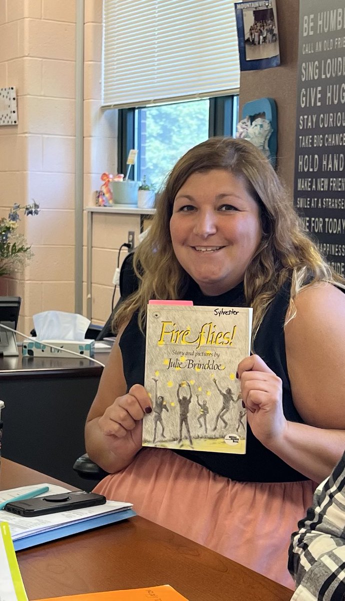 melandyk's tweet photo. Fostering the love of reading by sharing our favorite books during PLCs @MtView07836 @MountOliveTSD @mrobinson322 @ZywickiR https://t.co/OB0JninsVN
