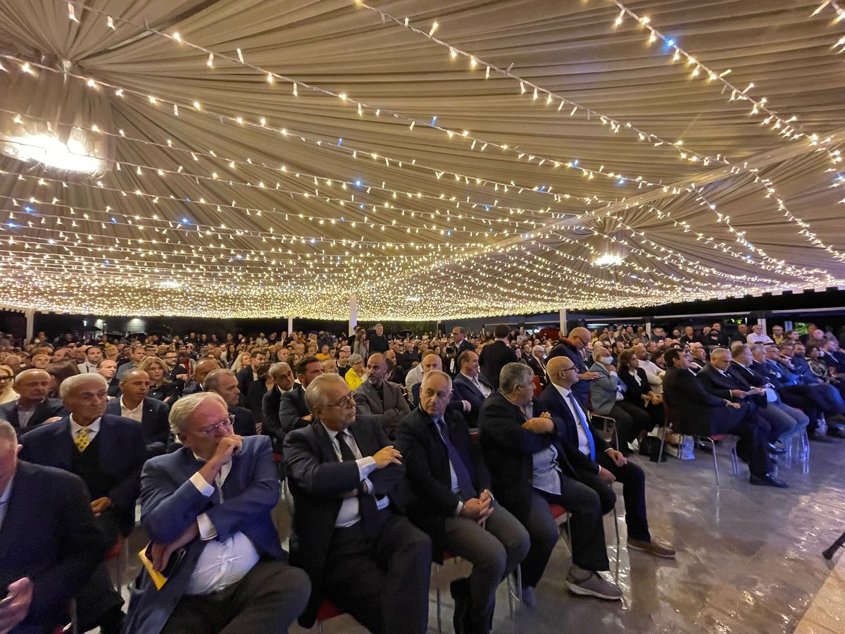L_Cesa's tweet photo. 🔴🗳🇮🇹 Questa sera a #Pozzilli (IS) alla convention del #centrodestra organizzata dall'europarlamentare Aldo Patriciello a sostegno della mia candidatura e quella di Claudio Lotito. Oltre 1000 persone intervenute, grande entusiasmo ed energia!👏👏 https://t.co/ZuwI3LCtZR