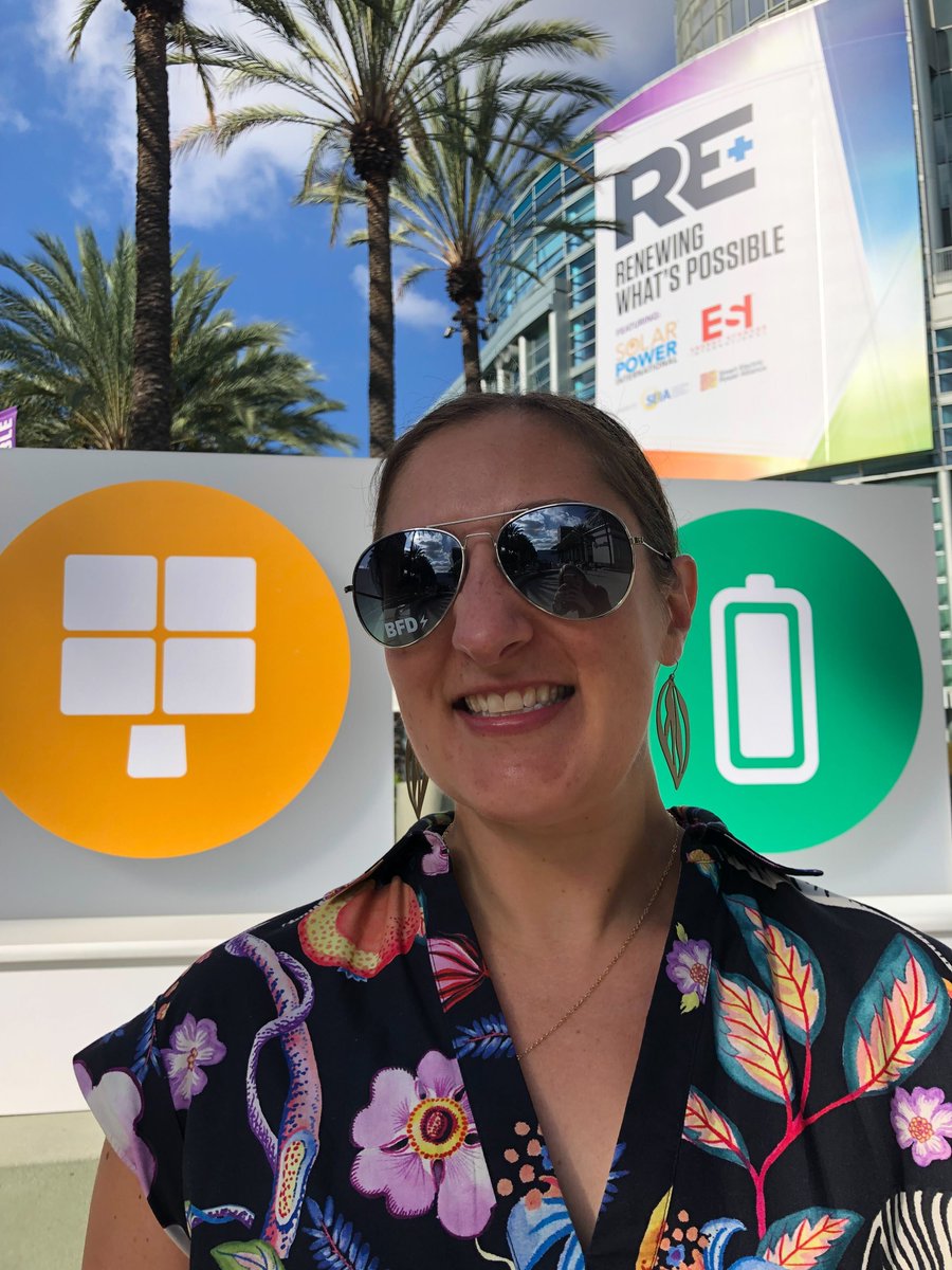 votesolar's tweet photo. The countdown is on! I'll tell you about how I got these incredible sunglasses *and* the latest in clean energy policy across the country in a live Q&A Twitter chat right here at 2:30 pm PST. Get ready to ask me the tough questions! #SunPowerTakeover https://t.co/EdkRmKcc14