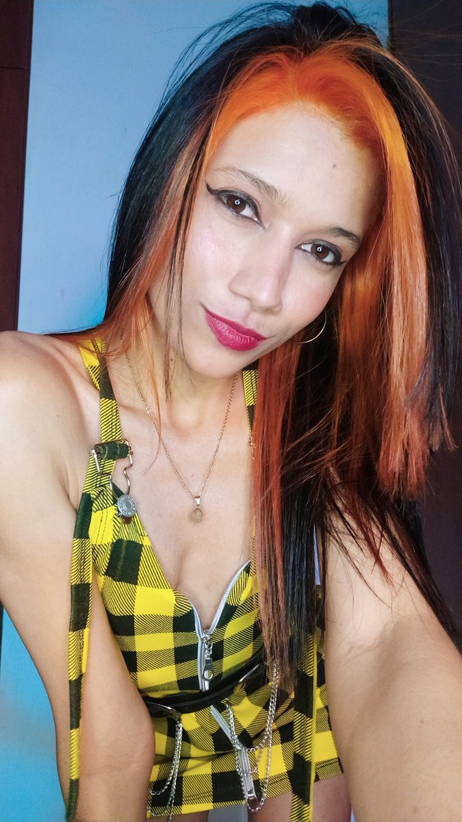 FlacaQueen123's tweet photo. Síganme amores 😈❤️

https://t.co/DgoALZCRQH https://t.co/zWOoQyPeK3