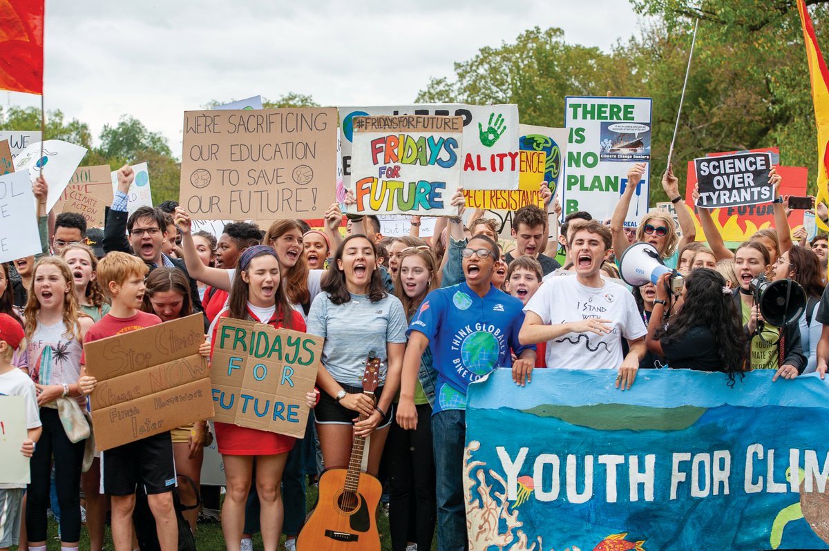Moms_Press's tweet photo. THURS 9:30 AM ET at the House Triangle & livestreaming to @CleanAirMoms FB & Twitter➡️@em_bechard,@RepThompson, @USRepKCastor,@RepMikeLevin,@RepTroyCarter & student leaders speak at presser on the impact of climate-related disasters on youth #mentalhealth➡️https://t.co/YHov2W2bIn https://t.co/LnP6PIBeSz
