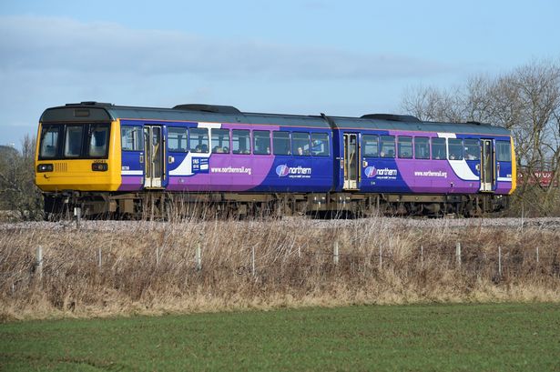 RichardjsS14's tweet photo. Meanwhile, Sheffield to Manchester: https://t.co/o7sFqSEjnS