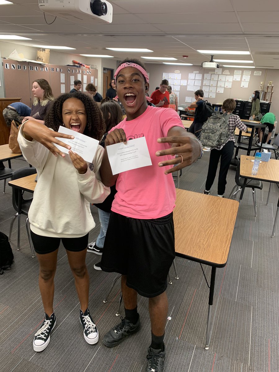 OE Hawk Talkers tweet media