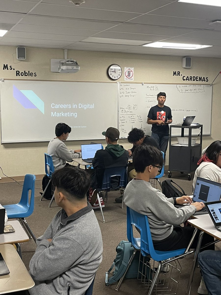 DigitalOhs's tweet photo. Digital Marketing Specialist is among the top 10 most in-demand jobs. Discover you career in HS. @OUHSD_CE #careereducation #oxnardhighschool #cteventuracounty https://t.co/X3SRdR1UB8