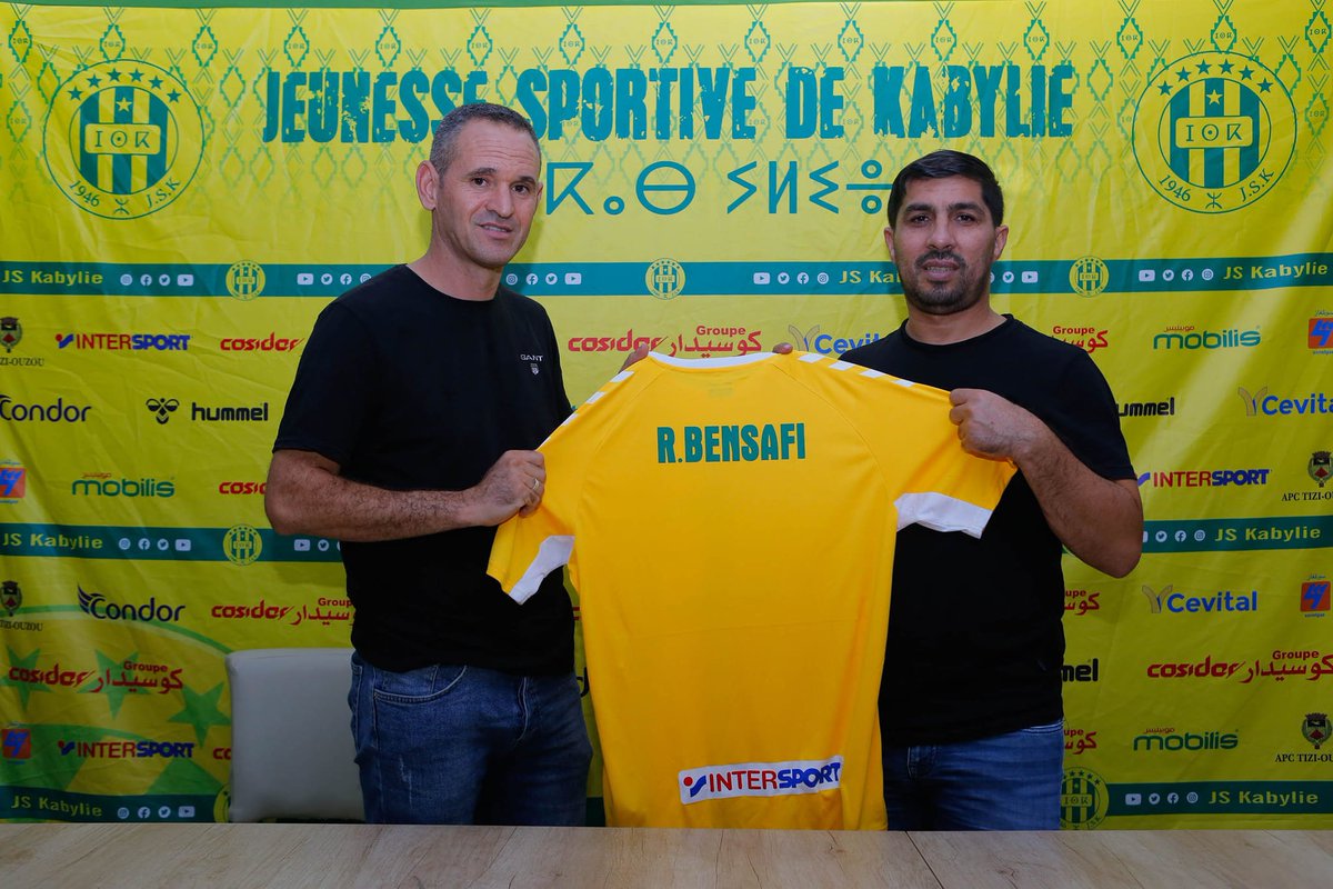🔰 JS Kabylie has announced the appointment of Rabah Bensafi as assistant coach to Abdelkader Amrani

Bensafi replaces Tunisian Wassim Moalla, who was relieved of his duties earlier today
