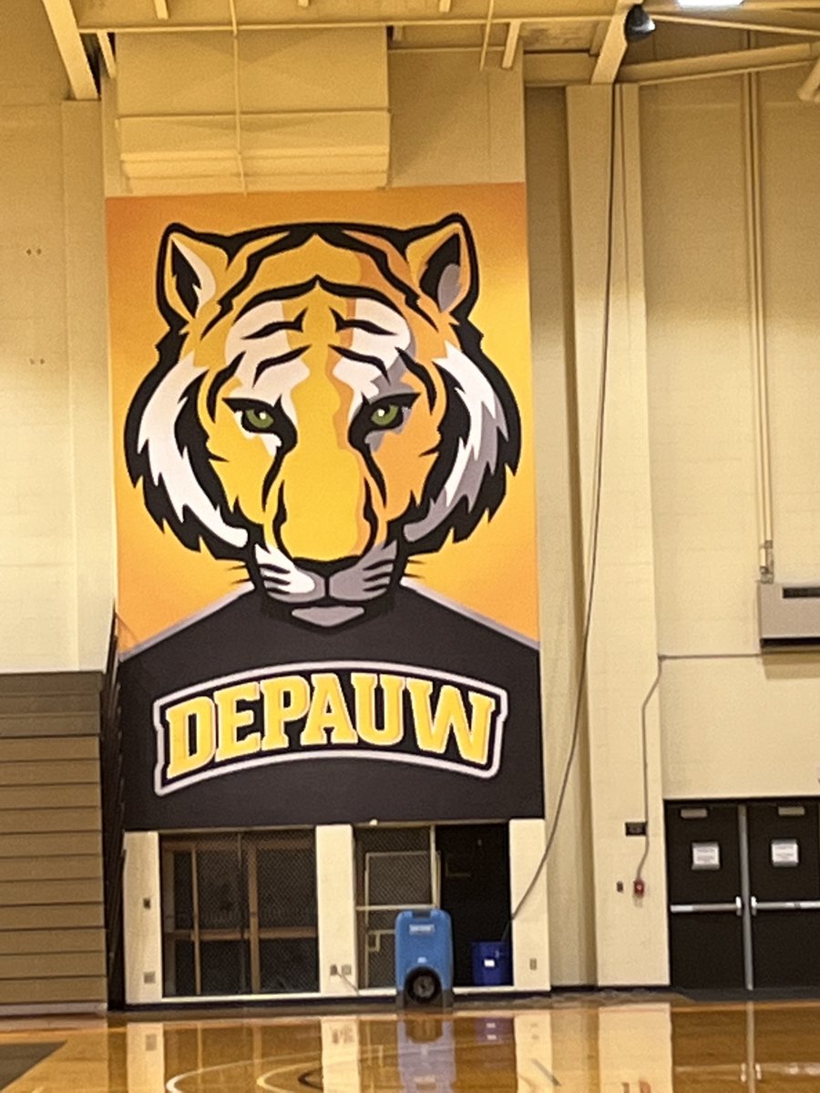 JonStumpBsktbll's tweet photo. OFFERED!!! Huge thank you to @loydDPUcoach, @ObinnaAgomo, and Coach Matt for hosting me on the beautiful campus of @DePauwU and inviting me to be part of something truly special in the @DePauw_MBB family! Go Tigers! https://t.co/tYyt5W7bKh