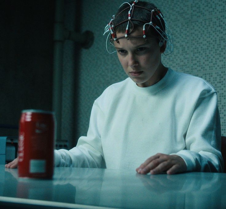 StrangerHalwki1's tweet photo. "Só assisto Stranger things pelo conteúdo"

(O Conteúdo) https://t.co/6eVUREZixk