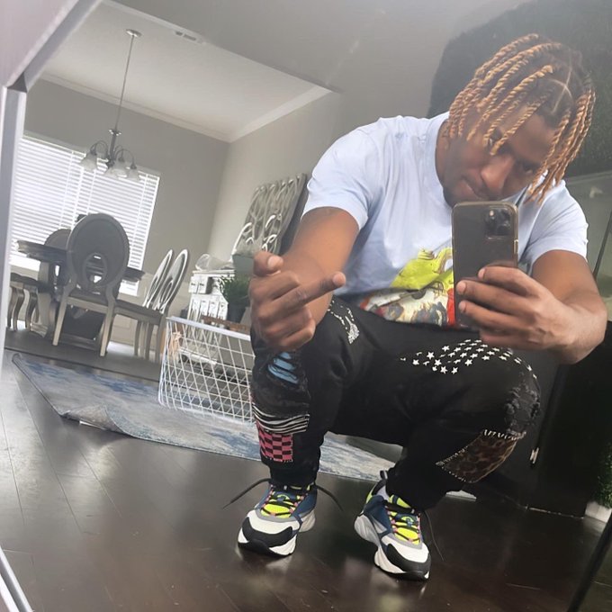 This Ain&rsquo;t Witcha Want Lil Dawg This Shit Bad For Ya 🥶 https://t.co/3bvrEZH3jb