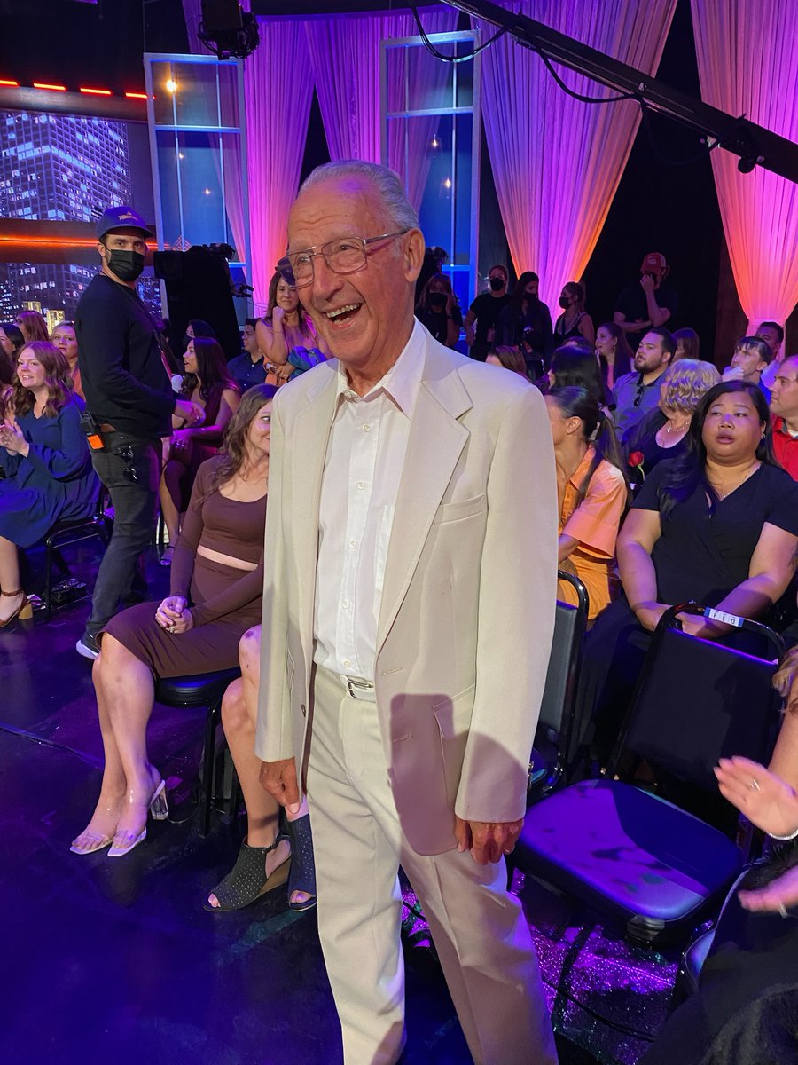 BacheloretteABC's tweet photo. Grandpa John has entered the building, Bachelor Nation! 🥰 #TheBachelorette https://t.co/RIOJZtl9fc