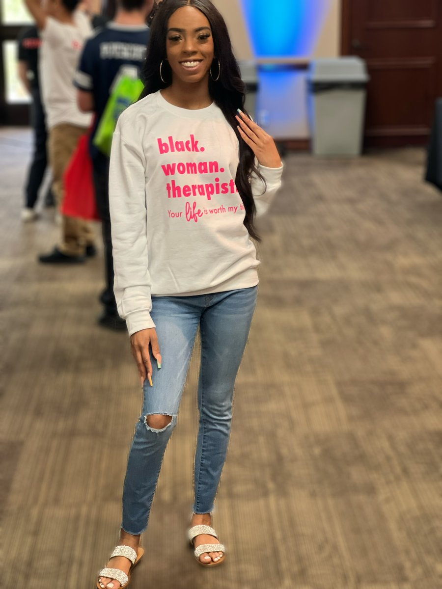 hi everyone! My name is Ja’Nisha, but most may know me as Jacy! I am a licensed professional counselor serving residents of Texas! I specialize in trauma & depression & I provide a yearly scholarship to two minority students majoring in social sciences. #BIMH #BIMHRollCall