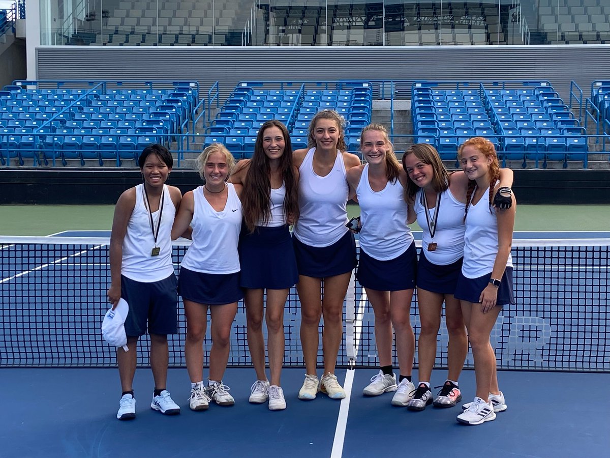 walnutathletics's tweet photo. ECC Tennis Updates: 

Angela Britton (SR) took 3rd place for 1st singles and Irisa Poompanit (FR) took 1st place for 2nd singles!  

#WhyNotWalnut #LetsGoNuts https://t.co/RTmwLHrEBA