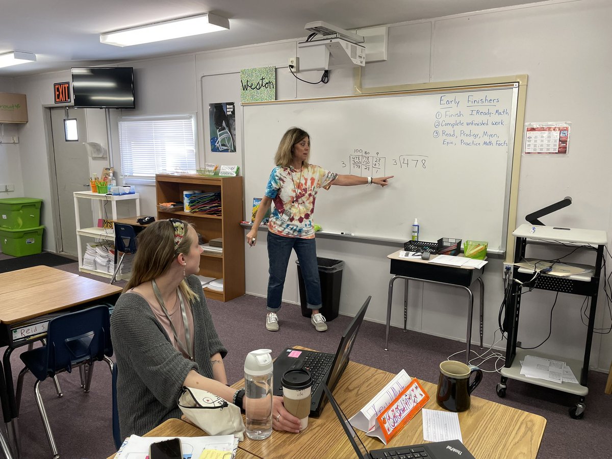 Melanie Moore tweet media