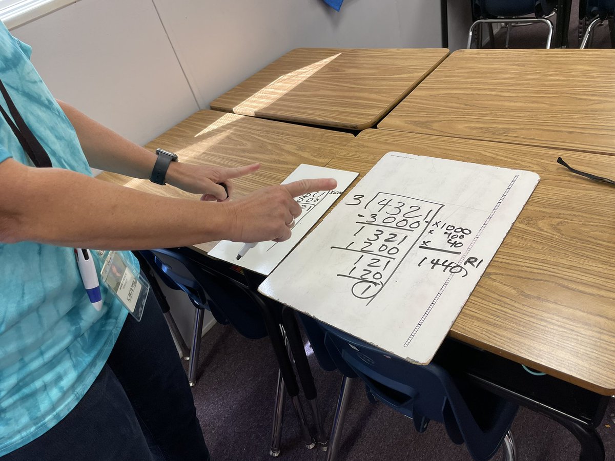 Melanie Moore tweet media