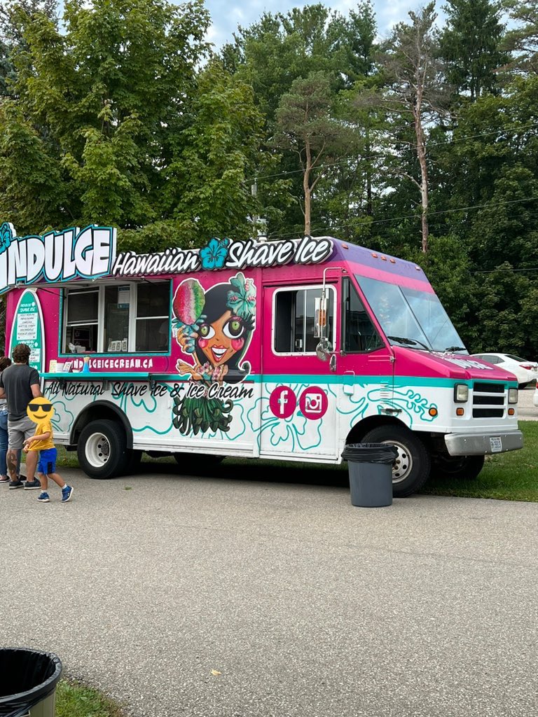 KatelynnCorn5's tweet photo. ☀️Beautiful evening at Glen Morris Meet and Greet Tonight!!! It was so nice to meet all the Families!!!  Thank you to the food trucks who came… Food was amazing 🤤@GlenGrizzlies https://t.co/fV2HX58Bet