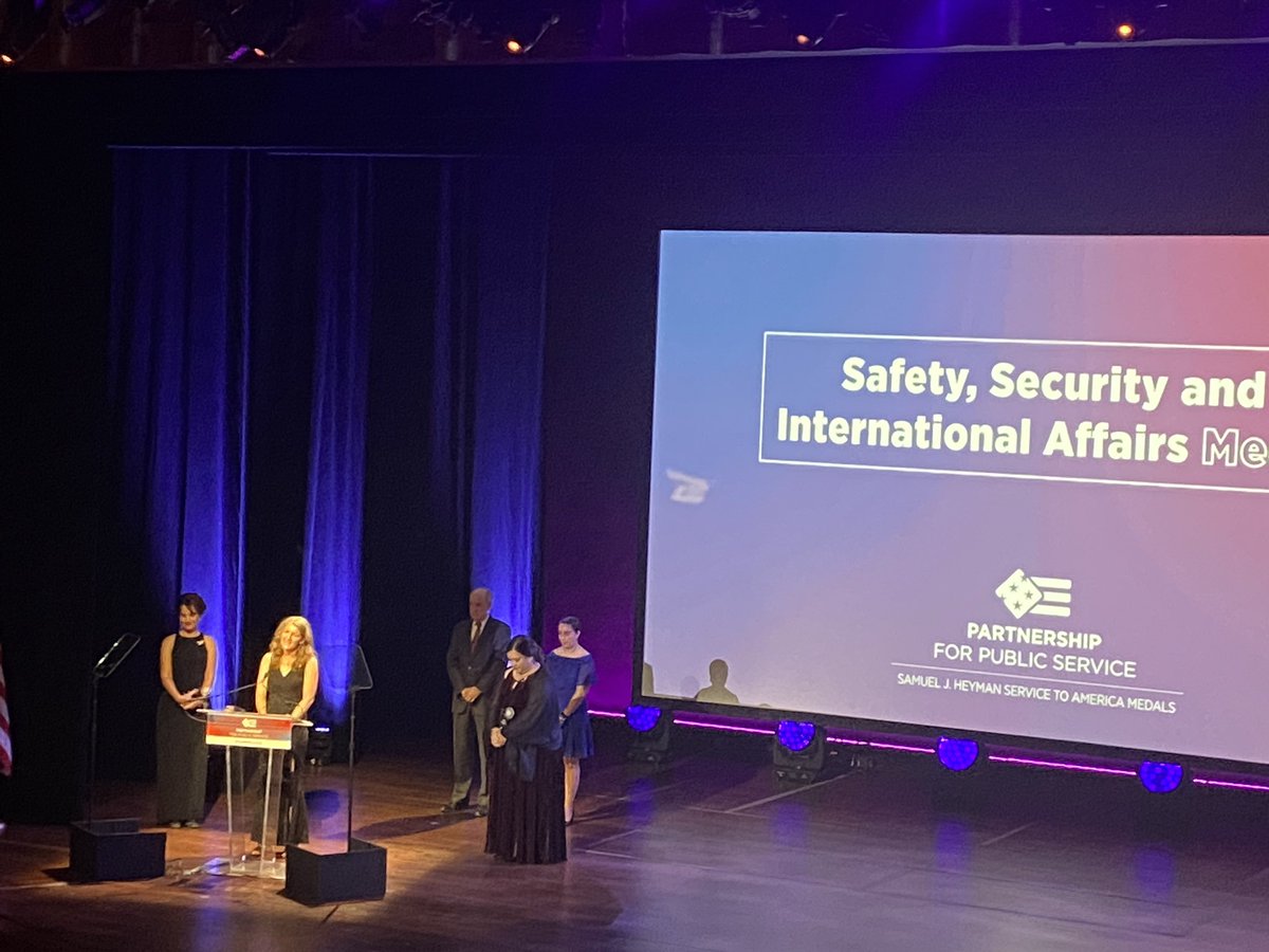 Congrats to @hollyherrara @hilaryingraham @kieraberdinner for your #Sammies2022 Safety, Security &amp; International Affairs winner. Your remarkable efforts to resettle more than 70K Afghan refugees in 5 months are truly exceptional!